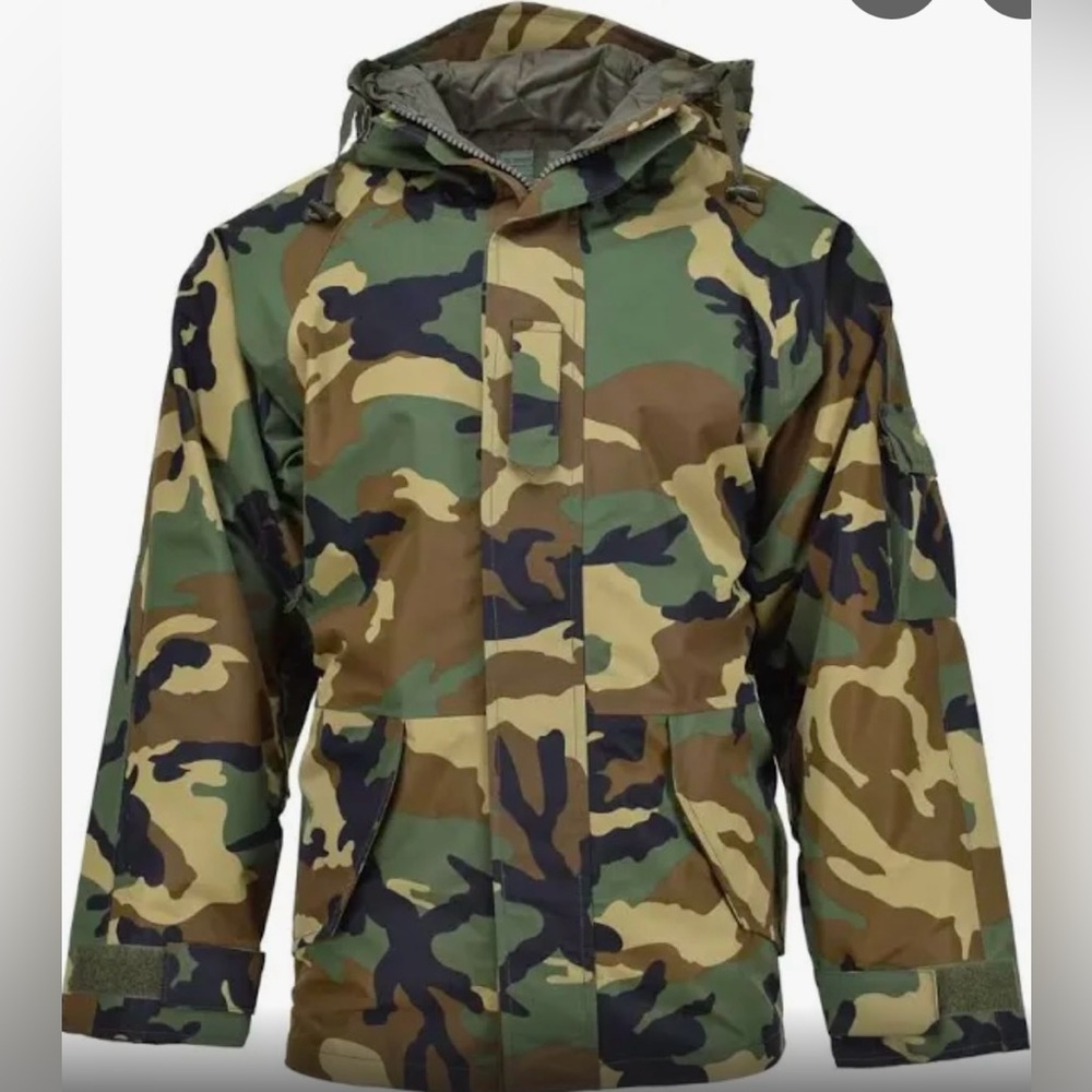 Men’s XL wet weather military jacket